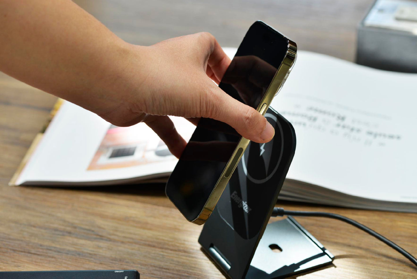 Energizer MagSafe Wireless Charger